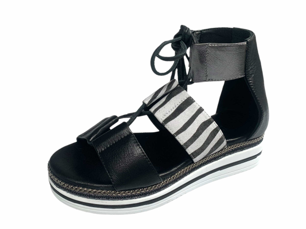 Maca Kitzbühel Sandale nero zebra