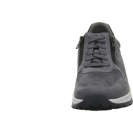 Pius Gabor Sneaker iron gun