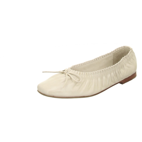 Rebecca White Ballerina bisquit